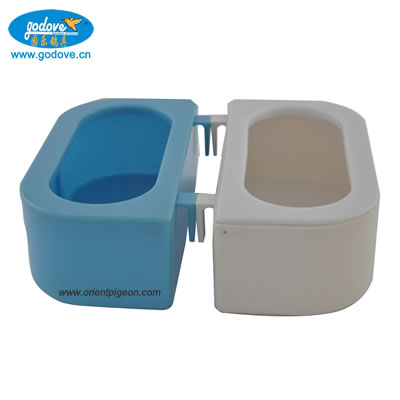 EZclean Multi-Purpose Suspended Feeder with Cover(white /yellow/blue)